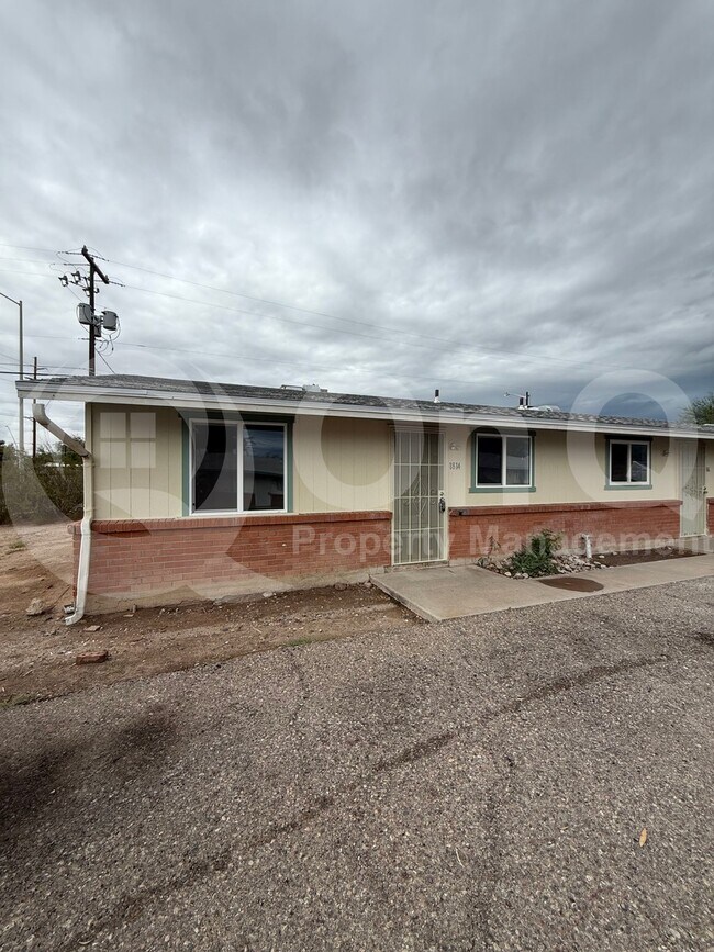 Photo - 1814 S Van Buren Ave