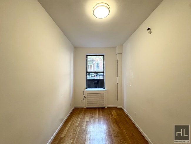 Building Photo - WEST 11 STREET Rental