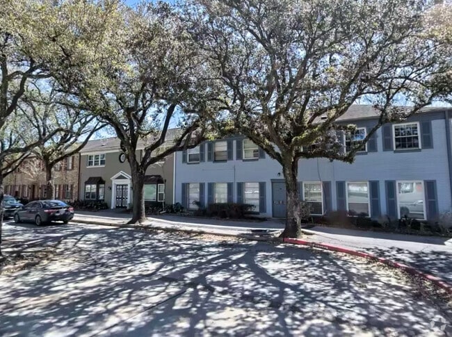 Building Photo - 11609 Chimney Rock Rd Unit 17D Rental