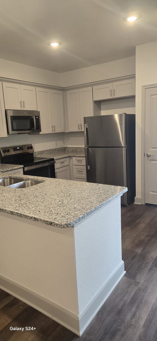 Building Photo - 7712 Briarwood Pass Unit 101102