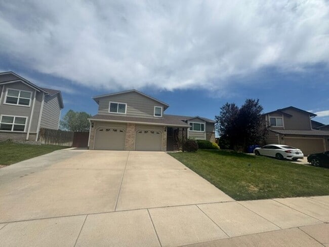 Photo - 803 Foxwood Dr