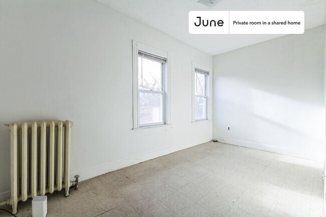 Photo - Room in Shared 5 bed/1 bath home Unidad D