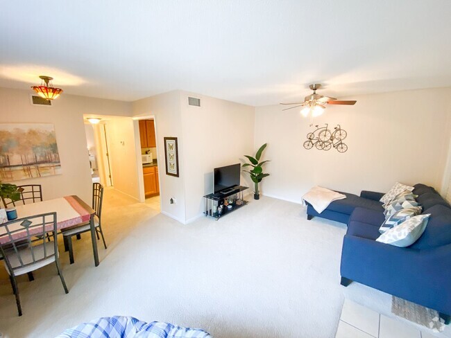 Building Photo - Hawthorne Reserve #227 - Pet Friendly Rental