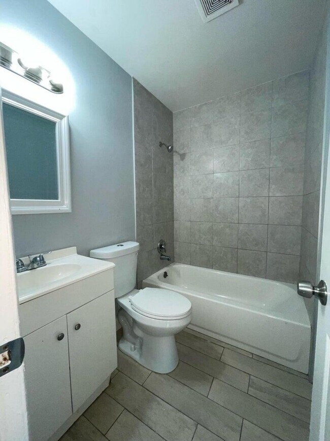 Photo - 3011 Windsor Ave