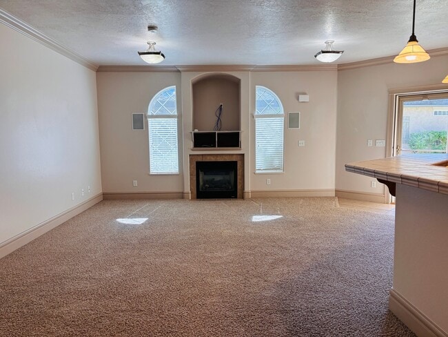 Photo - 409 Cobblestone Dr