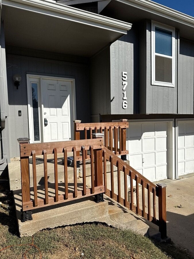 Duplex - Duplex Unit 5716