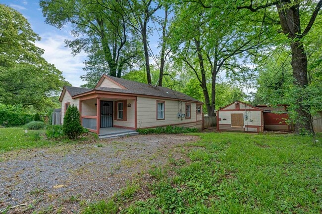3066 Redbud Rd