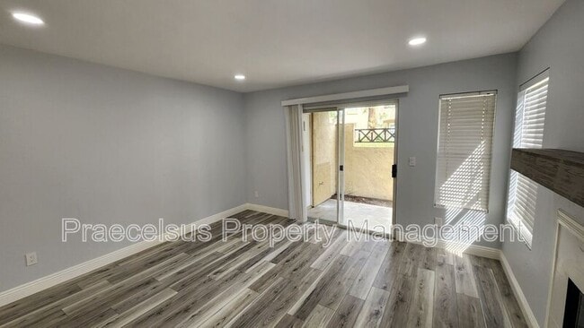 Photo - 2047 Lakeridge Cir Unidad #104
