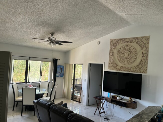 Photo - 2445 SW 18th Terrace Unit #6