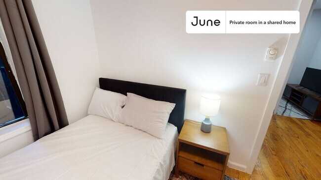 Room in Shared 3 bed/1 bath home in Upper West Side