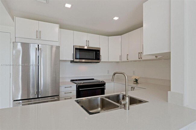 Photo - 2475 Brickell Ave Unit #1404