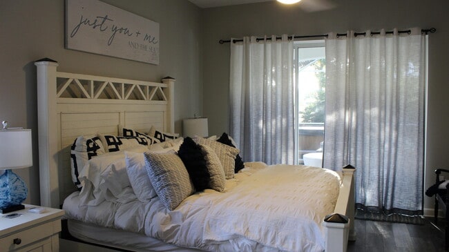 Photo - 132 Cambridge Ct