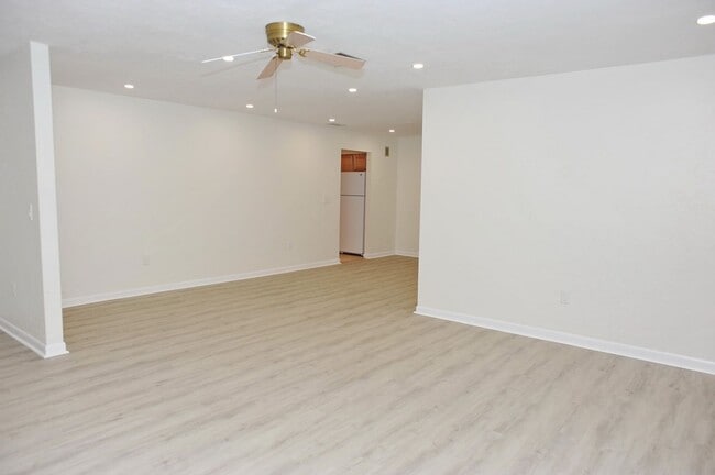 Photo - Naples Park - 3 Bedroom/2 Bath - Annual Re... Casa