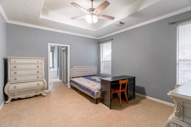 Photo - 20919 Garden Arbor Ln