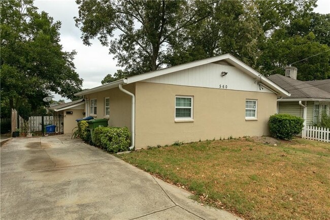 Building Photo - 560 Winton Terrace NE