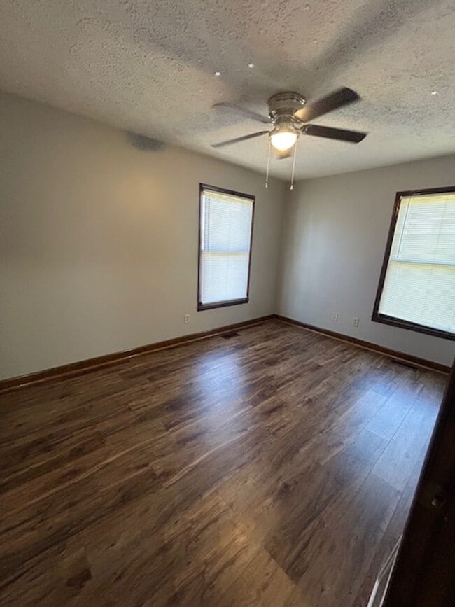 Photo - 3 Bedroom, 2 Bath Home