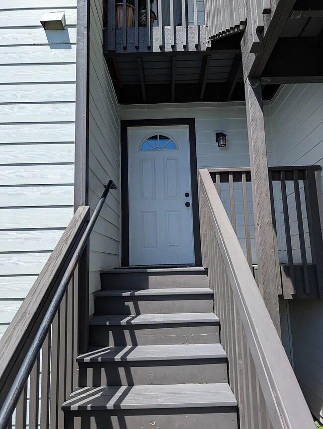 Photo - 8100 Delridge Way SW Unidad 2