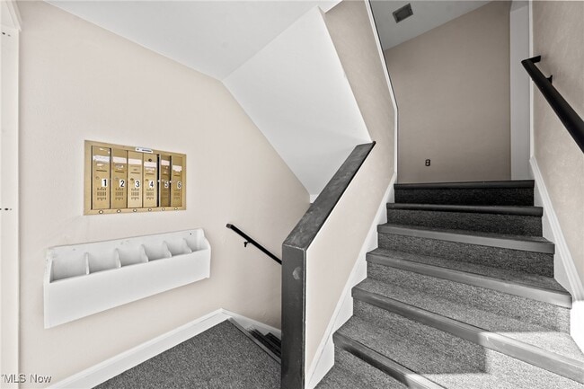 Photo - 21044 Southbend Cir Unit 1