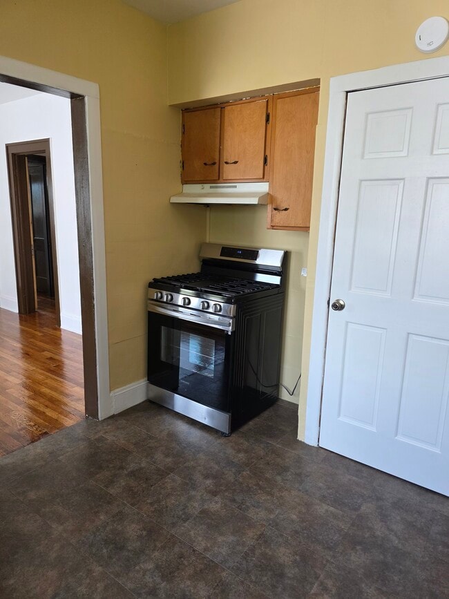 Photo - 4021 Gifford Ave Unit Upstairs
