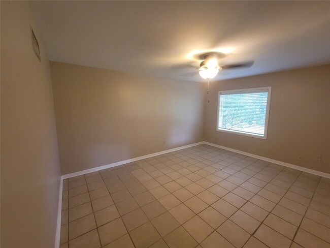 114 Dolphin Ave