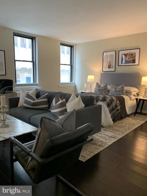 Photo - 135 S 19th St Unidad 502