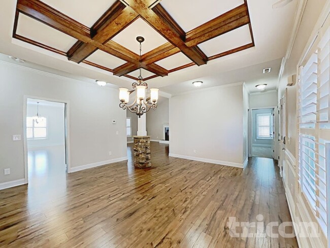 Photo - 156 Sharpstone Ln