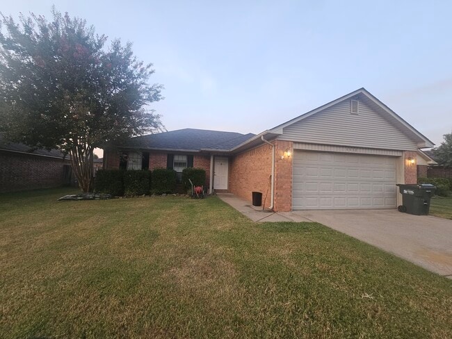 Photo - 4530 Graham Dr