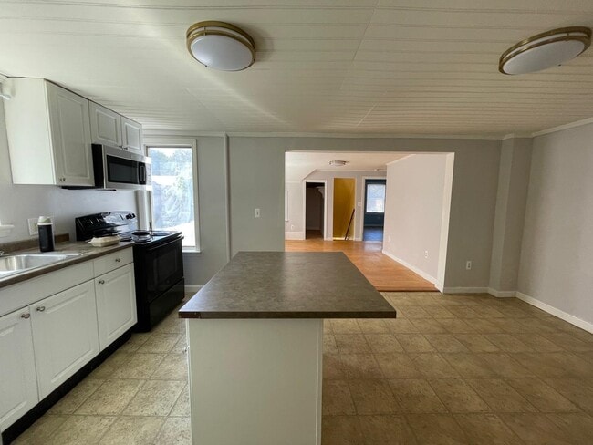 Photo - 71 Hickok St Apartment