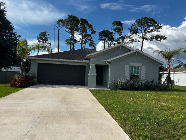 21286 Quesada Ave