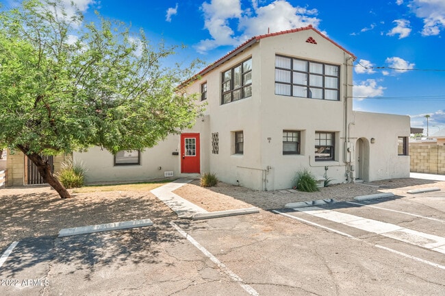 Photo - 3949 E Earll Dr