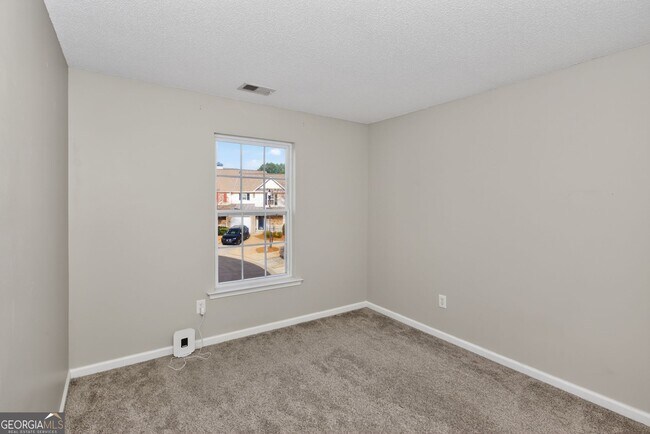 Photo - 304 Fox Overlook