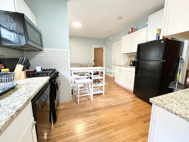 Photo - 44 Ward St Unit 1