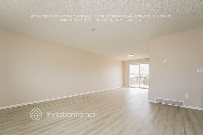 Photo - 647 S 6th Ave