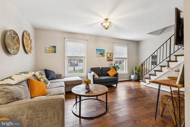 Building Photo - 215 Commons Dr NW