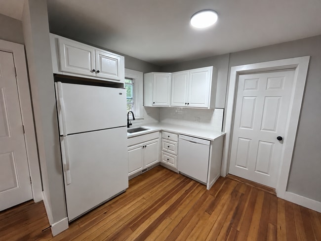 Photo - 231-233 Beechwood Ave, Torrington Unit 1