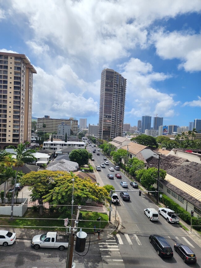 Photo - 824 Kinau St Unit Ward Kinau