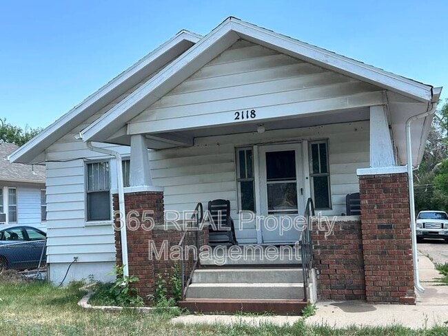 Building Photo - 2118 8th Ave Unit 1 Rental