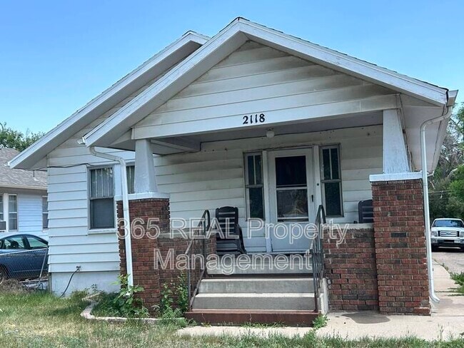 Building Photo - 2118 8th Ave Unit 1 Rental