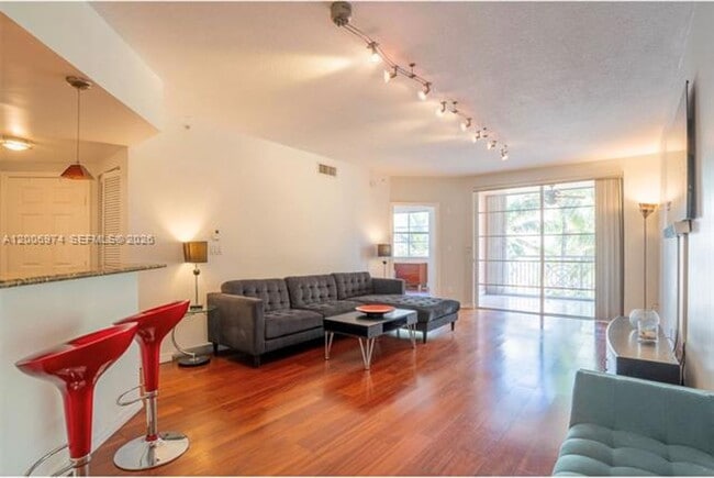 Photo - 151 Michigan Ave Unidad 151 Michigan Ave # 533