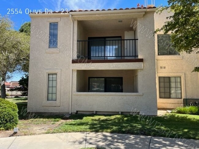 Photo - 2554 Olive Dr