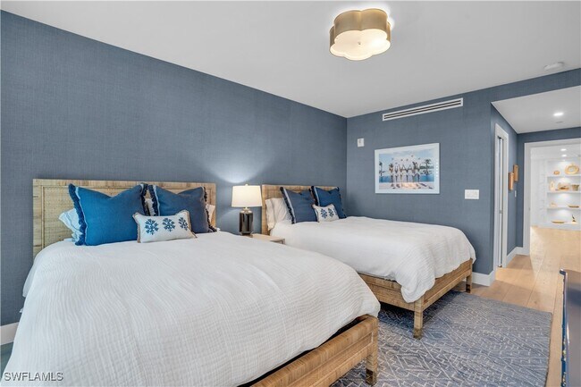 Photo - 13945 Old Coast Rd Unidad 301