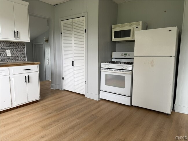 Photo - 9141 River Rd