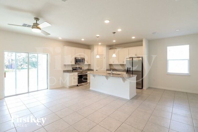 332 Corbel Ln