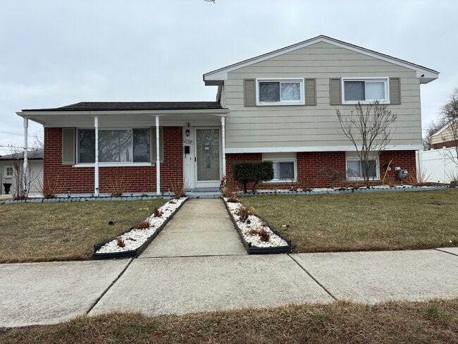 Photo - 2758 Pall Mall Dr