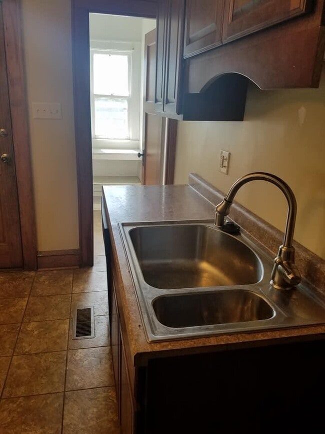 Photo - 3451 N Booth St