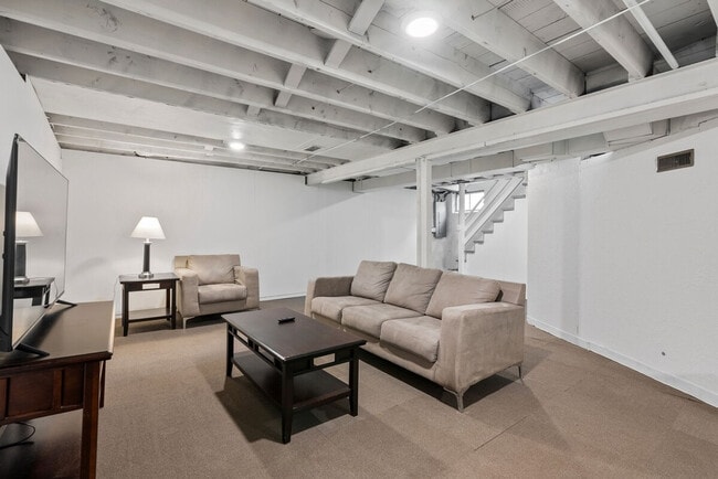Photo - 660 Graham Rd Unit SI ID1472888P
