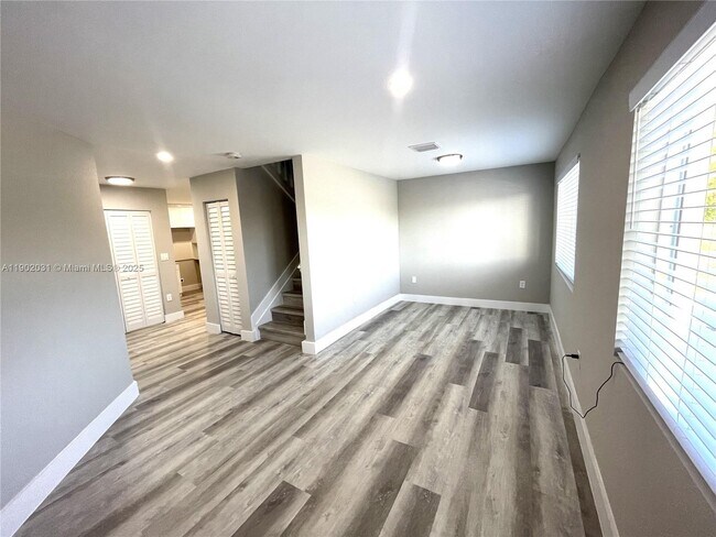 Photo - 11939 SW 218th St