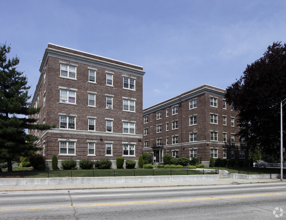 Photo - Stephens Hall Apartments