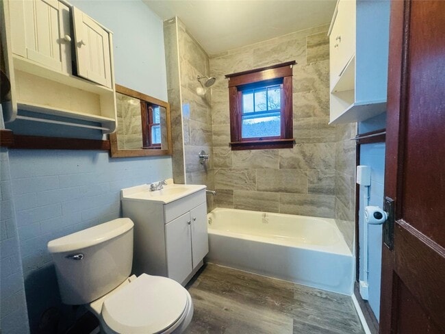 Photo - 20 Elm St Unit 1-2