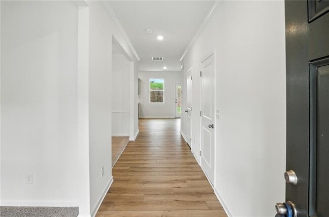 Photo - 233 Bloomfield Cir